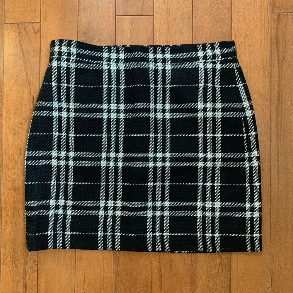 J Crew Black and White Plaid Mini Skirt